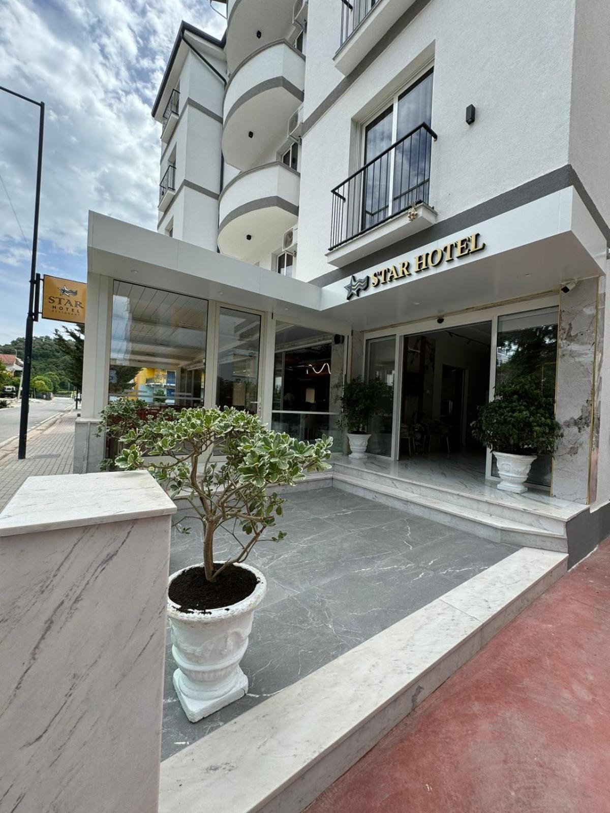Star & Restaurant Appartement Golem (Tirana)