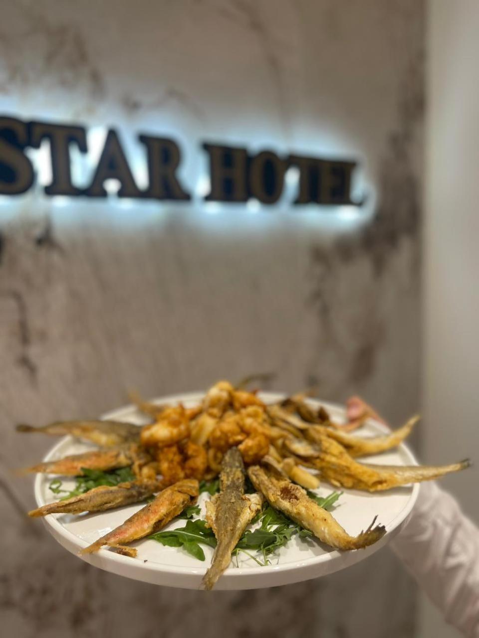 Star & Restaurant Golem (Tirana)