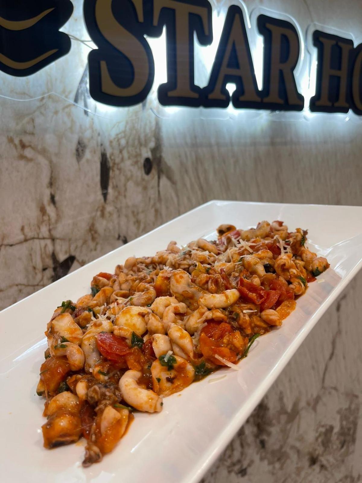Star & Restaurant