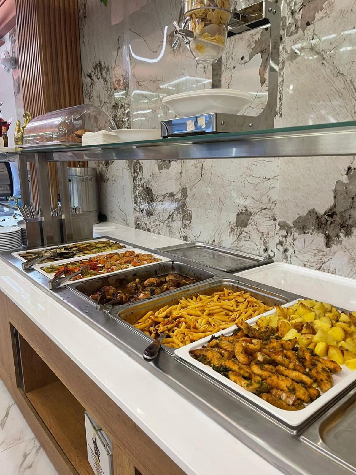 Star & Restaurant Apartment Golem (Tirana)